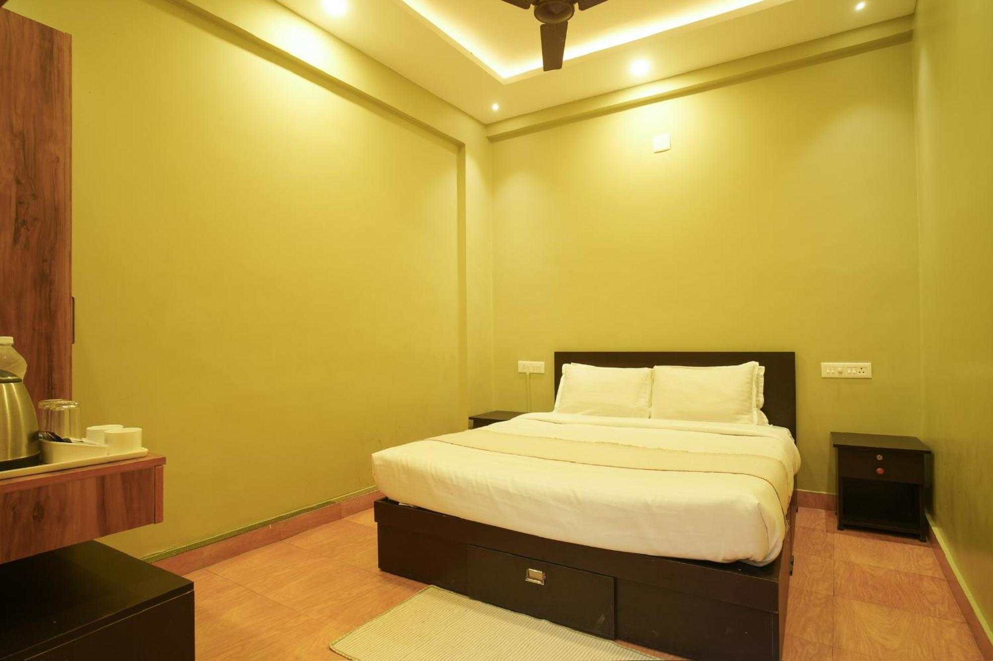 Hostel Rasha Residency Kalpatta Exteriér fotografie